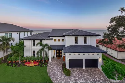 1936 Carolina Avenue NE, Saint Petersburg, FL 33703 - Photo 1
