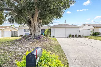 11010 91st Terrace, Seminole, FL 33772 - Photo 1