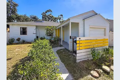 320 Kingston Street S, Saint Petersburg, FL 33711 - Photo 1