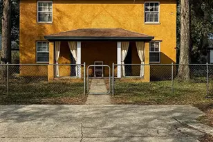 1210 E Seneca Ave, Tampa, FL 33612 - Photo 1