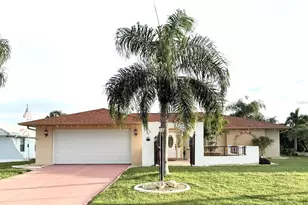 627 Fort Duquesna Dr, Sun City Center, FL 33573 - Photo 1