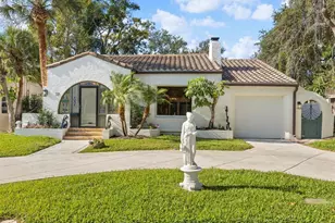 721 Snell Isle Blvd NE, Saint Petersburg, FL 33704 - Photo 1