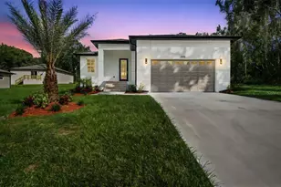 300 N Lemon Ave, Brooksville, FL 34601 - Photo 1