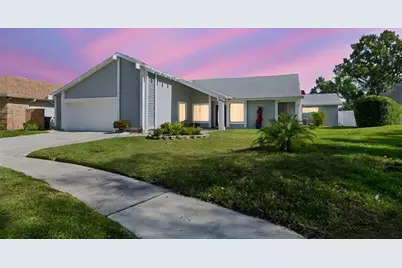 14603 Village Glen Circle, Tampa, FL 33618 - Photo 1