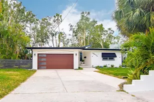 6946 Bougainvilla Ave S, Saint Petersburg, FL 33707 - Photo 1