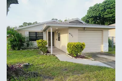 4747 15th Avenue S, Saint Petersburg, FL 33711 - Photo 1