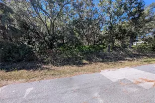 8124 N Jacaranda Way, Crystal River, FL 34428 - Photo 1