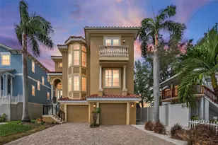 10048 Gulf Blvd, Treasure Island, FL 33706 - Photo 1