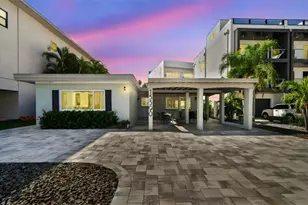 15390 2nd St E, Madeira Beach, FL 33708 - Photo 1