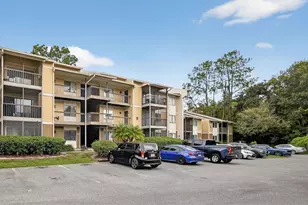 13287 Arbor Pointe Cir, Tampa, FL 33617 - Photo 1