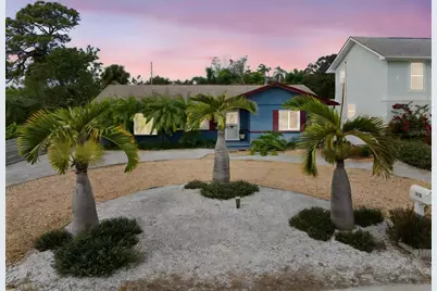 1419 Gray Street S, Gulfport, FL 33707 - Photo 1