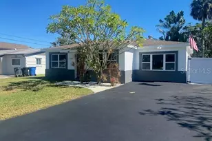1702 Bayou Grande Blvd NE, Saint Petersburg, FL 33703 - Photo 1