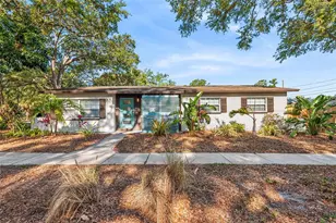 810 22nd St N, Saint Petersburg, FL 33713 - Photo 1