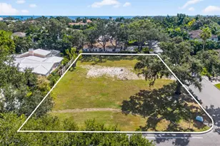 1101 Snell Isle Blvd NE, Saint Petersburg, FL 33704 - Photo 1