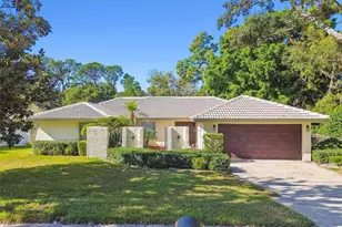 970 Rolling Hills Dr, Palm Harbor, FL 34683 - Photo 1