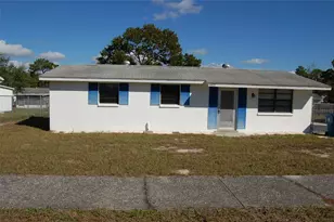 9513 Lakeview Ct, Spring Hill, FL 34608 - Photo 1