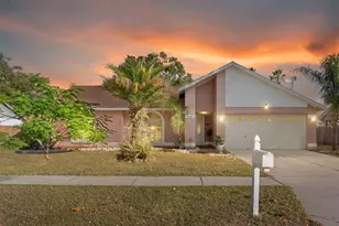 9715 Glenpointe Dr, Riverview, FL 33569 - Photo 1