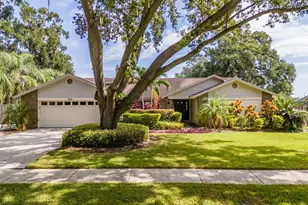 222 Halton Cir, Seffner, FL 33584 - Photo 1