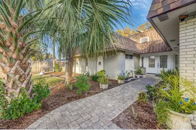 18405 Tomlinson Drive, Lutz, FL 33549 - Photo 1