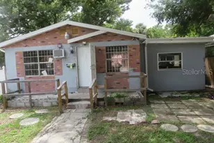 1785 42nd St S, Saint Petersburg, FL 33711 - Photo 1