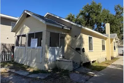 2222 10th Street S, Saint Petersburg, FL 33705 - Photo 1