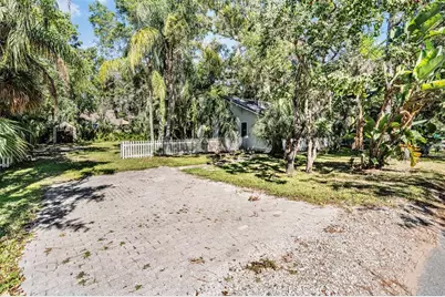 344 Bay Street, Palm Harbor, FL 34683 - Photo 1