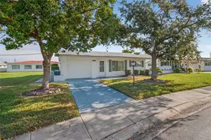 9481 45th Pl N, Pinellas Park, FL 33782 - Photo 1