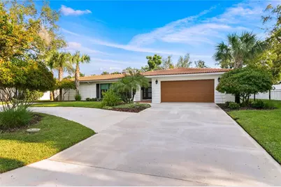 936 31st Avenue NE, Saint Petersburg, FL 33704 - Photo 1