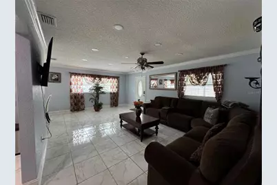 2702 Campus Hill Drive, Tampa, FL 33612 - Photo 1