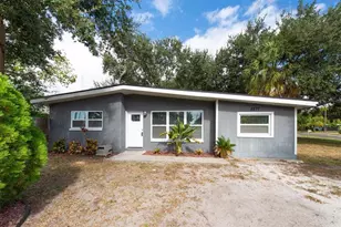 8877 94th Ave, Seminole, FL 33777 - Photo 1
