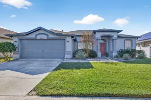 31224 Crestmont Ct, Wesley Chapel, FL 33543 - Photo 1