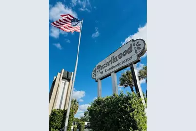 801 Russell Lane #252, Brandon, FL 33510 - Photo 1