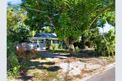 2221 28th Avenue N, Saint Petersburg, FL 33713 - Photo 1