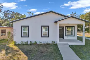 1901 31st St S, Saint Petersburg, FL 33712 - Photo 1