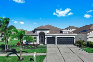 302 York Dale Dr, Ruskin, FL 33570 - Photo 1