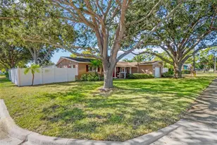 7000 38th Ave N, Saint Petersburg, FL 33710 - Photo 1