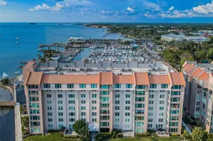 634 Edgewater Dr, Dunedin, FL 34698 - Photo 1