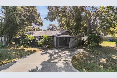 5533 Atlantic Avenue N, Saint Petersburg, FL 33703 - Photo 1