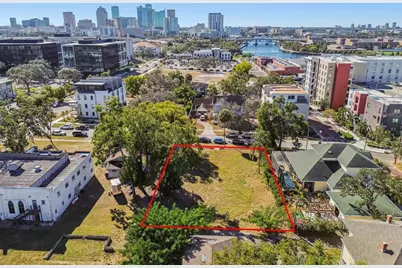 205 W Ross Avenue, Tampa, FL 33602 - Photo 1
