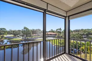 8199 Terrace Garden Dr N, Saint Petersburg, FL 33709 - Photo 1