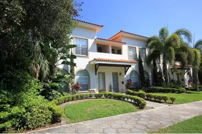 616 2nd Street N #5, Saint Petersburg, FL 33701 - Photo 1