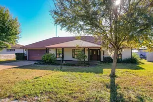 2004 Leisure Dr, Winter Haven, FL 33881 - Photo 1