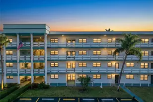 5970 80th St N, Saint Petersburg, FL 33709 - Photo 1
