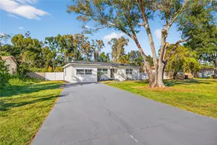 2231 Lamparilla Way S, Saint Petersburg, FL 33712 - Photo 1