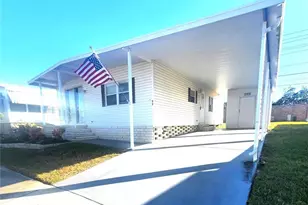 90 Red Oak Dr, Palm Harbor, FL 34684 - Photo 1