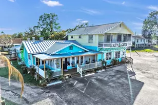 102 W Shell Point Rd, Ruskin, FL 33570 - Photo 1