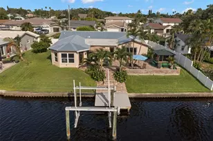 4990 Dover St NE, Saint Petersburg, FL 33703 - Photo 1
