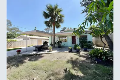 528 E Center Street, Tarpon Springs, FL 34689 - Photo 1