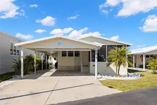 7048 Mt Essex Dr NE, Saint Petersburg, FL 33702 - Photo 1