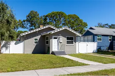 453 41st Avenue S, Saint Petersburg, FL 33705 - Photo 1
